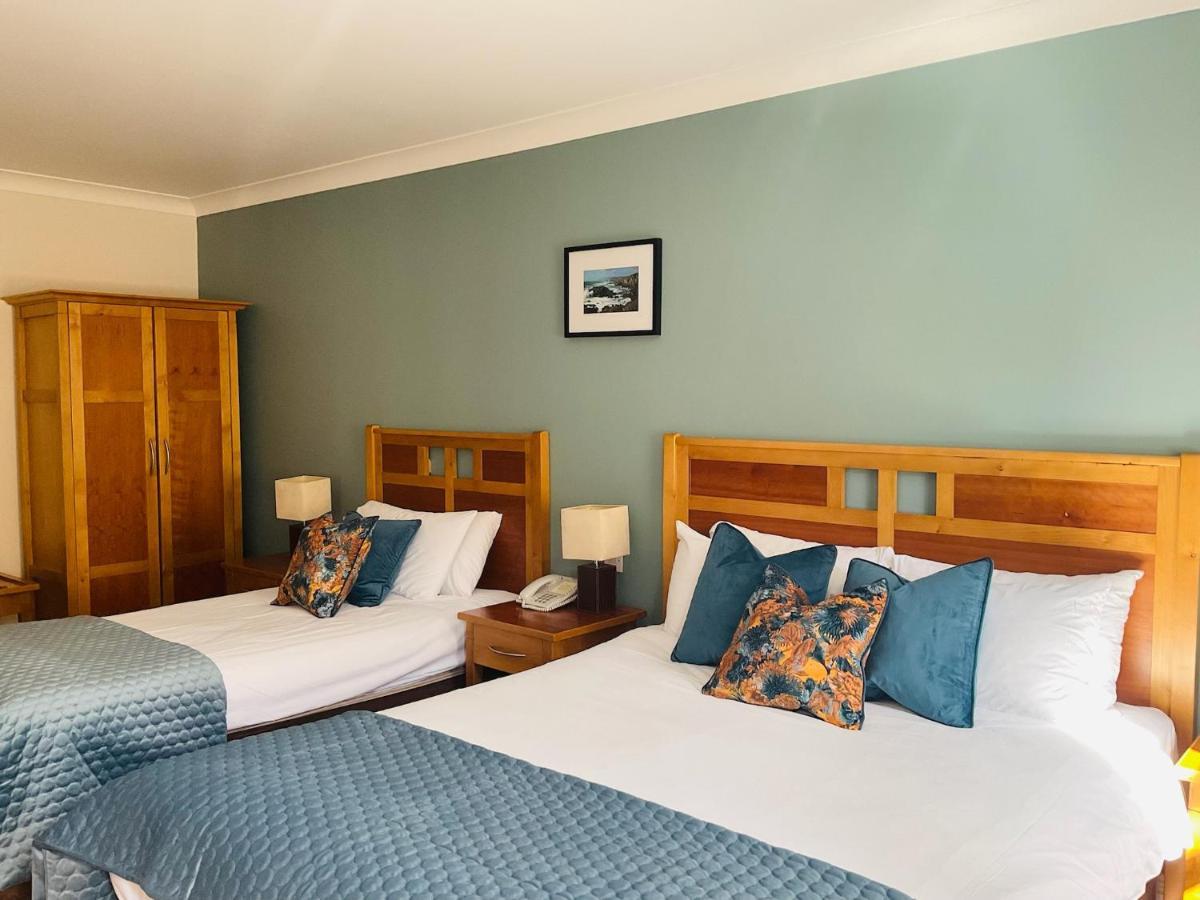 Hotel Newport Newport  Bagian luar foto