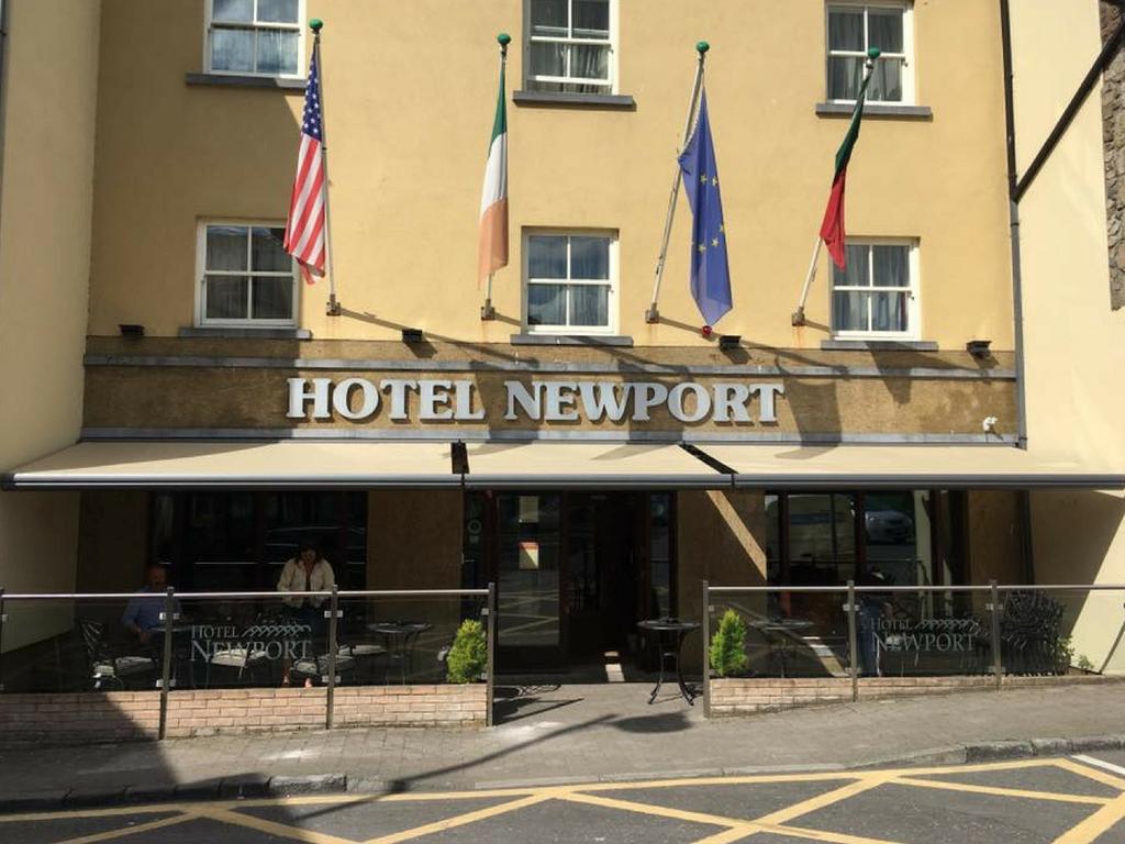 Hotel Newport Newport  Bagian luar foto