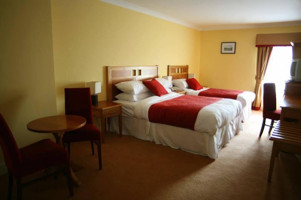 Hotel Newport Newport  Bagian luar foto